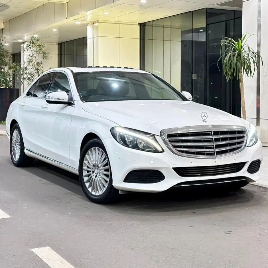 (CASH) Mercedes Benz C250 Exclusive W205 2015
