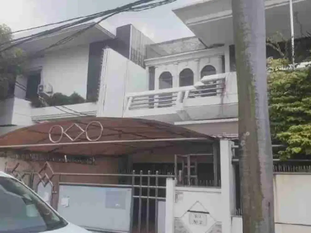 Dijual Cepat Rumah di Komplek Green Garden Luas 499 M² Kedoya Jakarta Barat