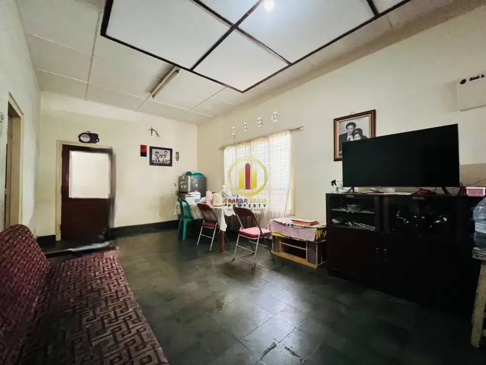 Rumah strategis murah di sayap jl Riau bandung