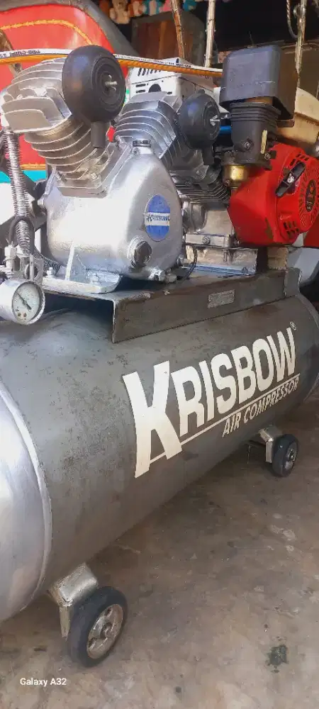 Di jual kompresor 3hp merk krisbow kondisi seken/bekas siap pakai