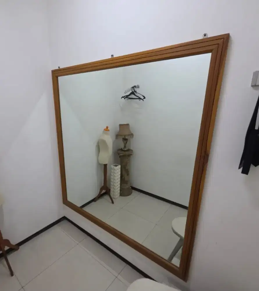 Cermin frame kayu jati