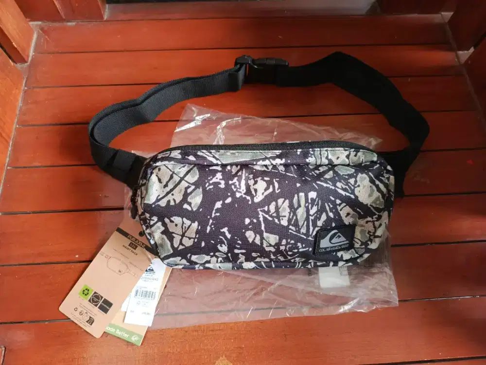 Waist Bag Quiksilver CAMO kondisi Baru 2026