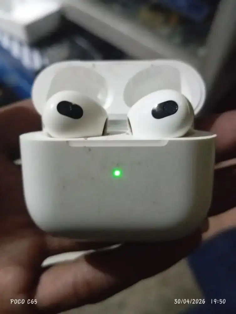 Airpods bisa tes di tempat