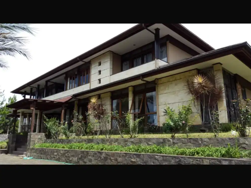 Rumah Besar di Bandung Utara