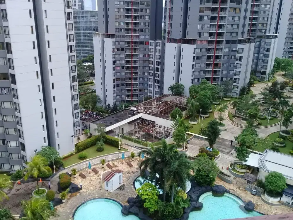 Jual Apartemen Taman Rasuna 2BR,74M2,SHM,View Pool