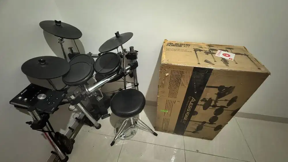Drum set Alesis forge Kit