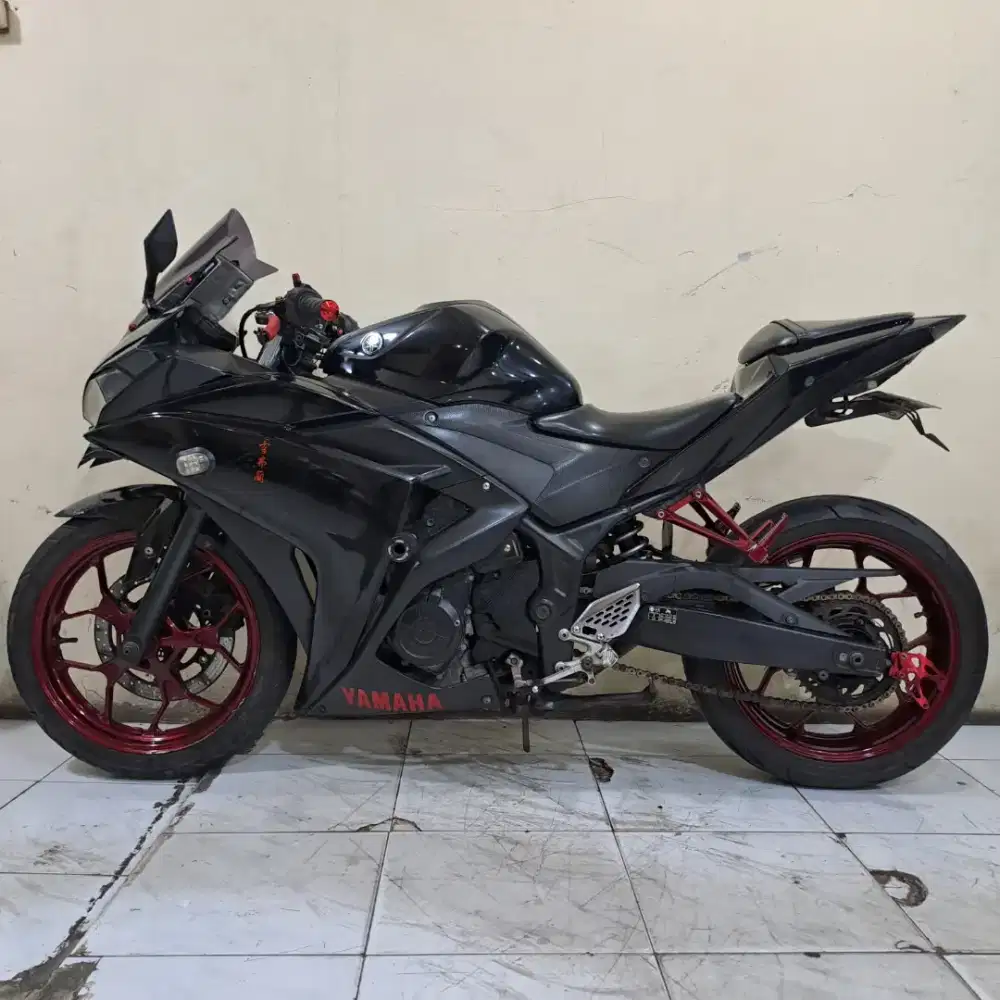 Yamaha R25 ABS 2015
