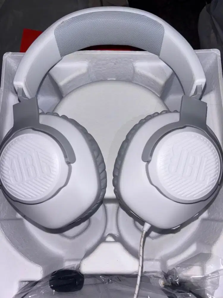 JUAL HEADSET JBL QUANTUM 100