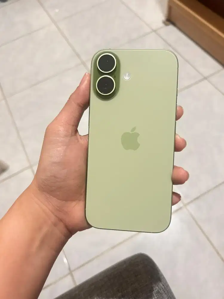 WTS Iphone 17 256 Sage