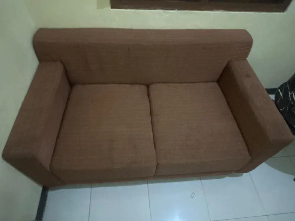 Sofa rumah coklat