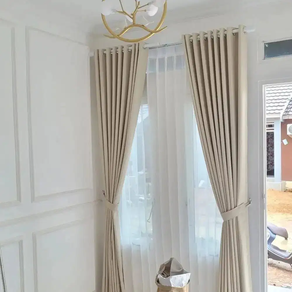 Gorden Wallpaper Vitrase Kaca Film Korden Roller Vertikal Blinds
