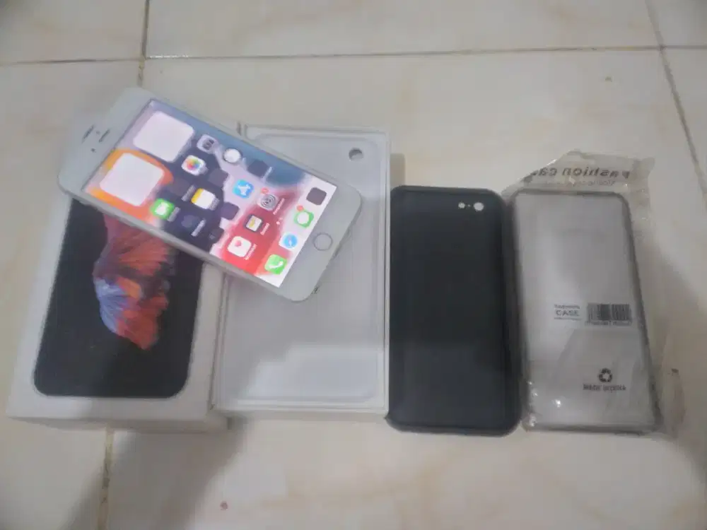 Iphone 6s plus/64gb Fullset.