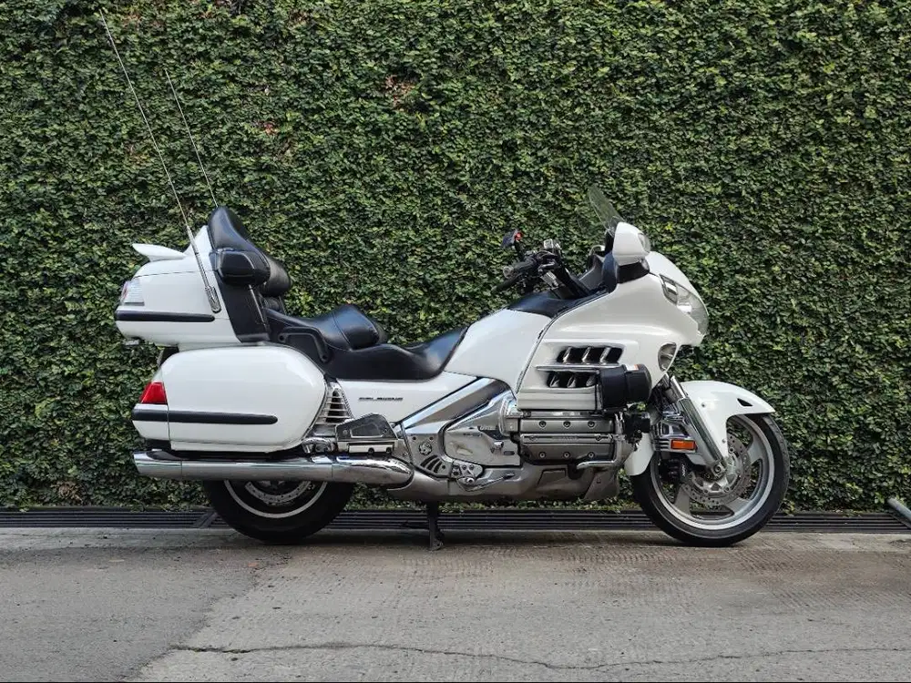 HONDA GOLDWING GL 1800 2011 FULLPAPER FULL SPEC ISTIMEWA GOLD WING TT