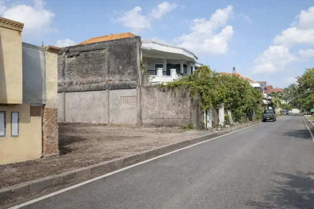 TANAH 3,5 ARE IMAM BONJOL LINGKUNGAN ELITE