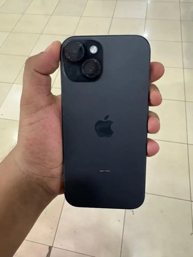 Iphone 15 128gb black resmi ibox fullset