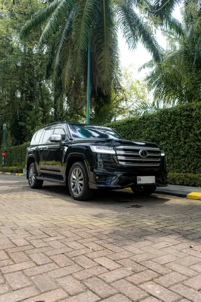 Toyota Land Cruiser VX300