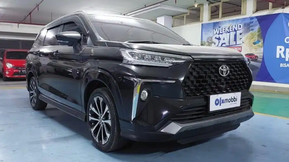 DP MURAH Toyota Avanza 1.5 New Veloz Q Bensin-AT 2022 Hitam C7YUA