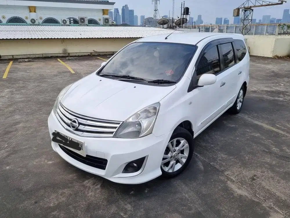 Nissan Grand Livina type 1.5 XV Matic Facelift th 2012/2013,trawat gan