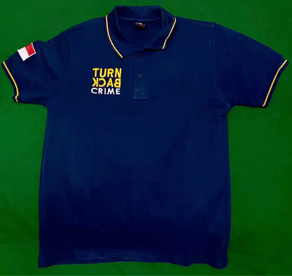 [ PRELOVED ] Kaos Polo Kerah  TURN BACK CRIME
