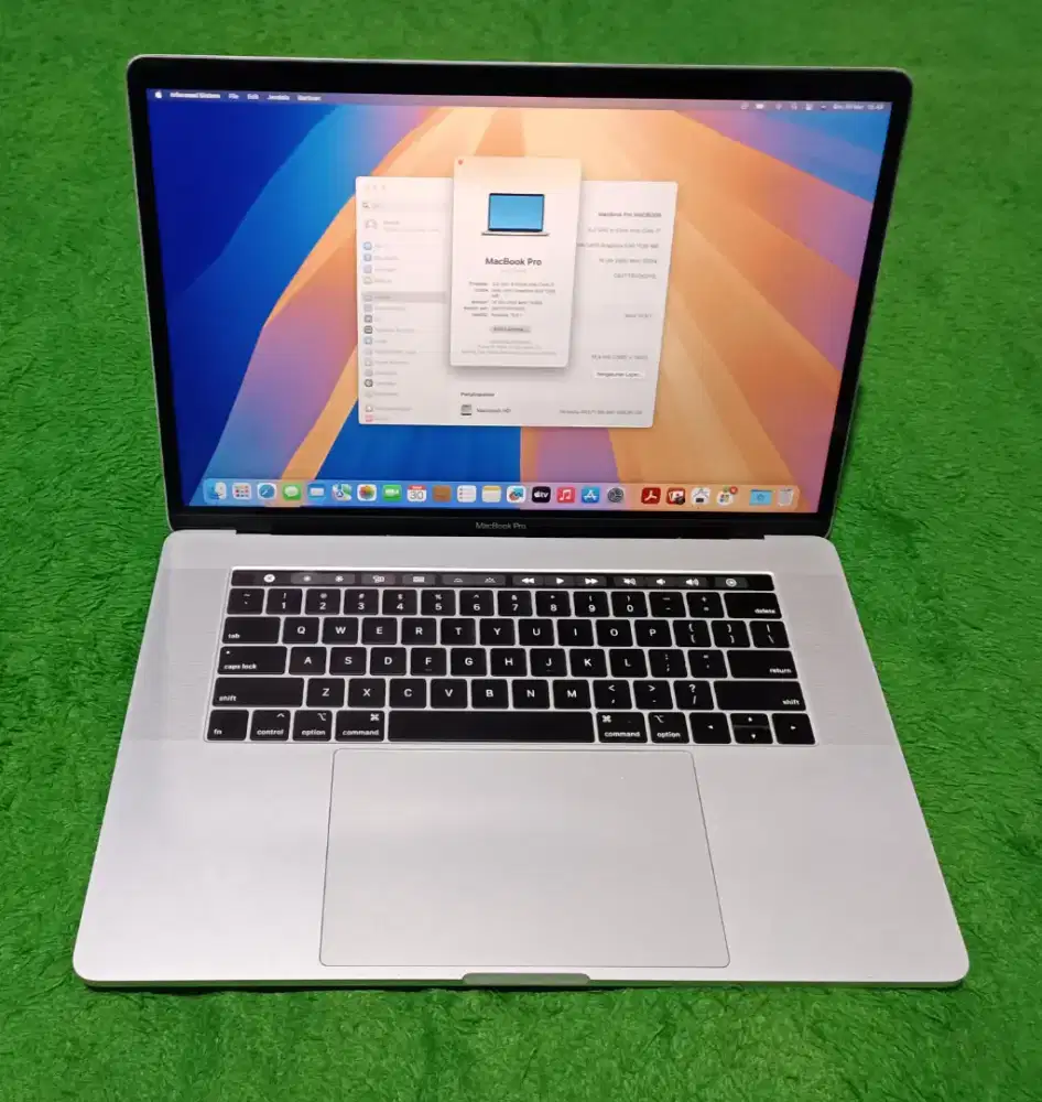 Apple Macbook Pro 2018 15inch i7 16/512 Silver Touchbar Dual VGA Murah