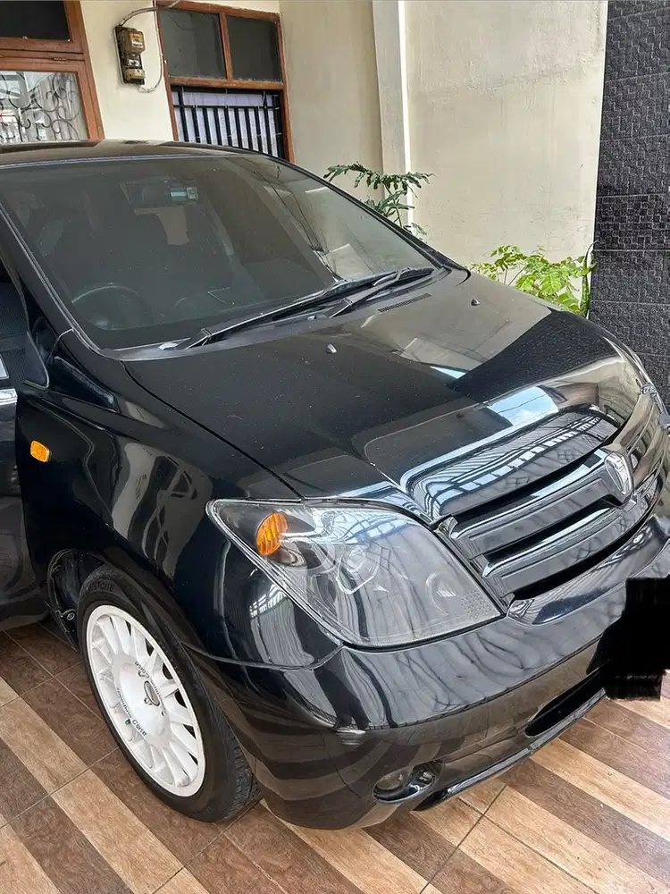 Toyota ist 2003 Bensin