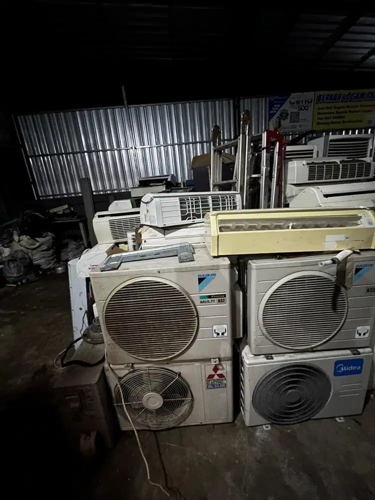 Menerima elektronik AC rusak