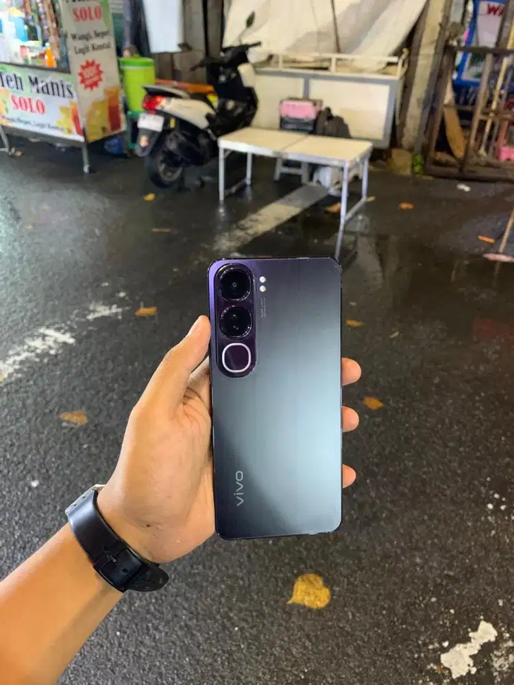VIVO V 40 LITE 5G RAM 12+12/512