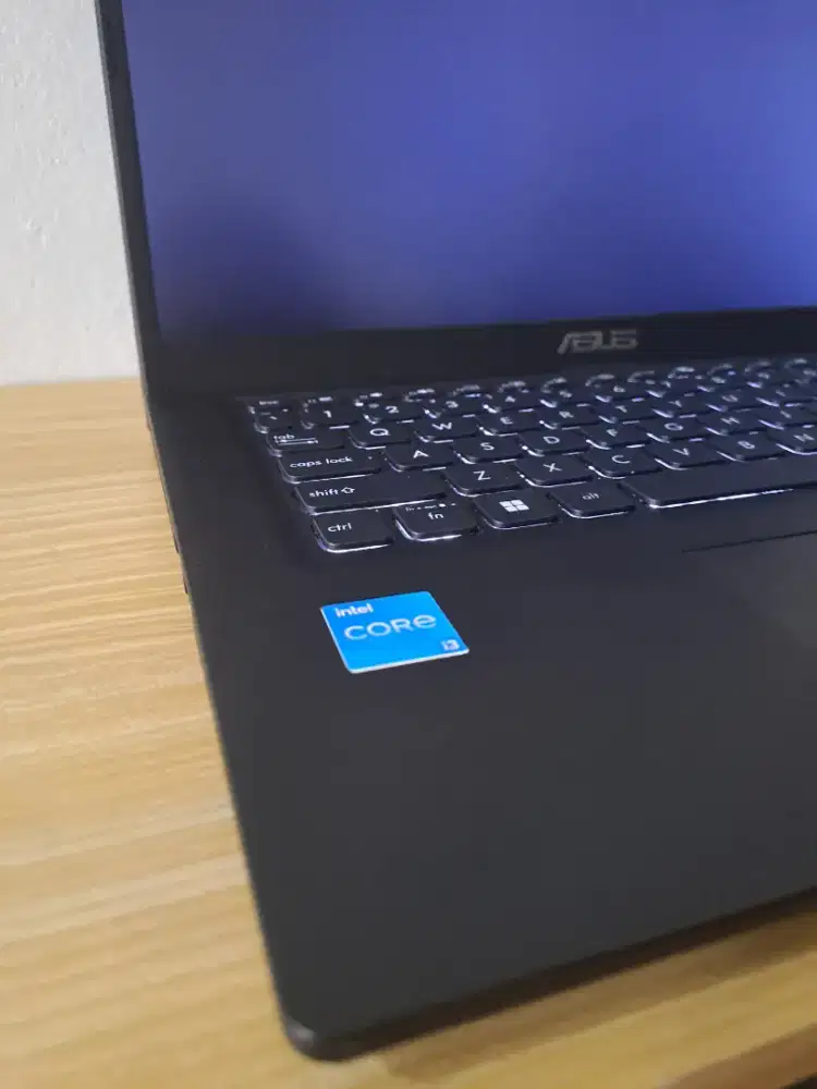 Jual santai Asus vivobook intel core i3
