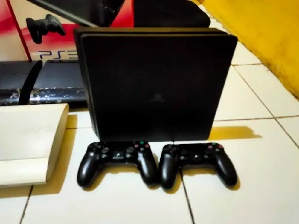 PS4 Slim Seri 2216B HDD 1TB fw 9