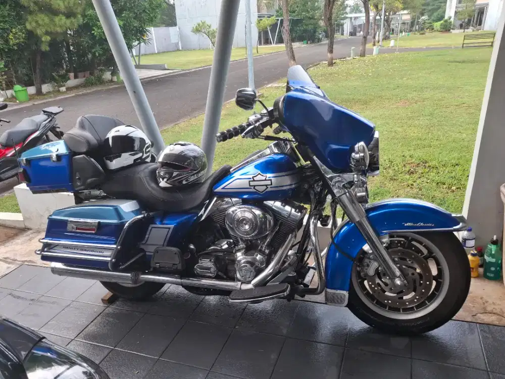 Harley ultra classic full paper