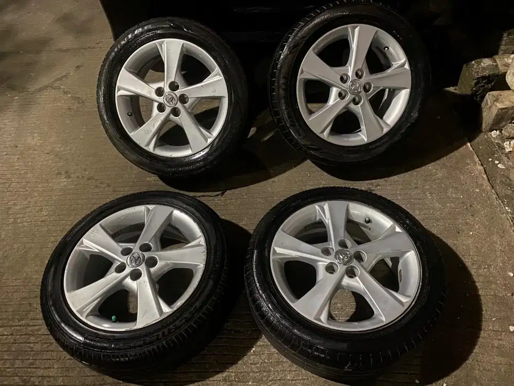Velg r16 altis sienta absolute avanza
