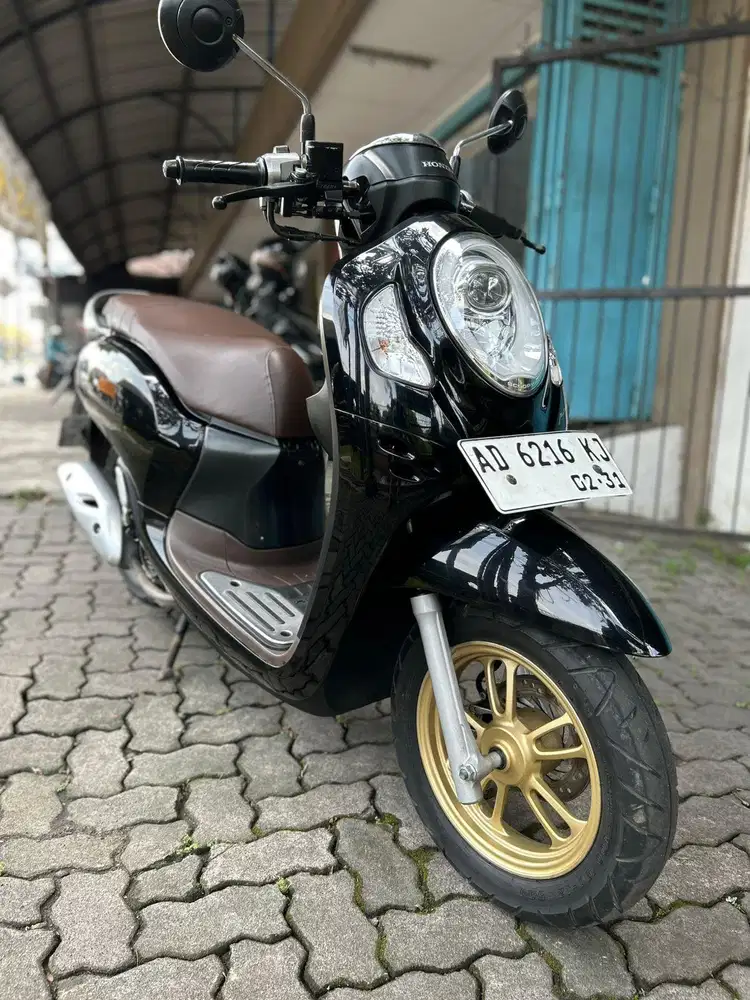 Scoopy Prestige 2021