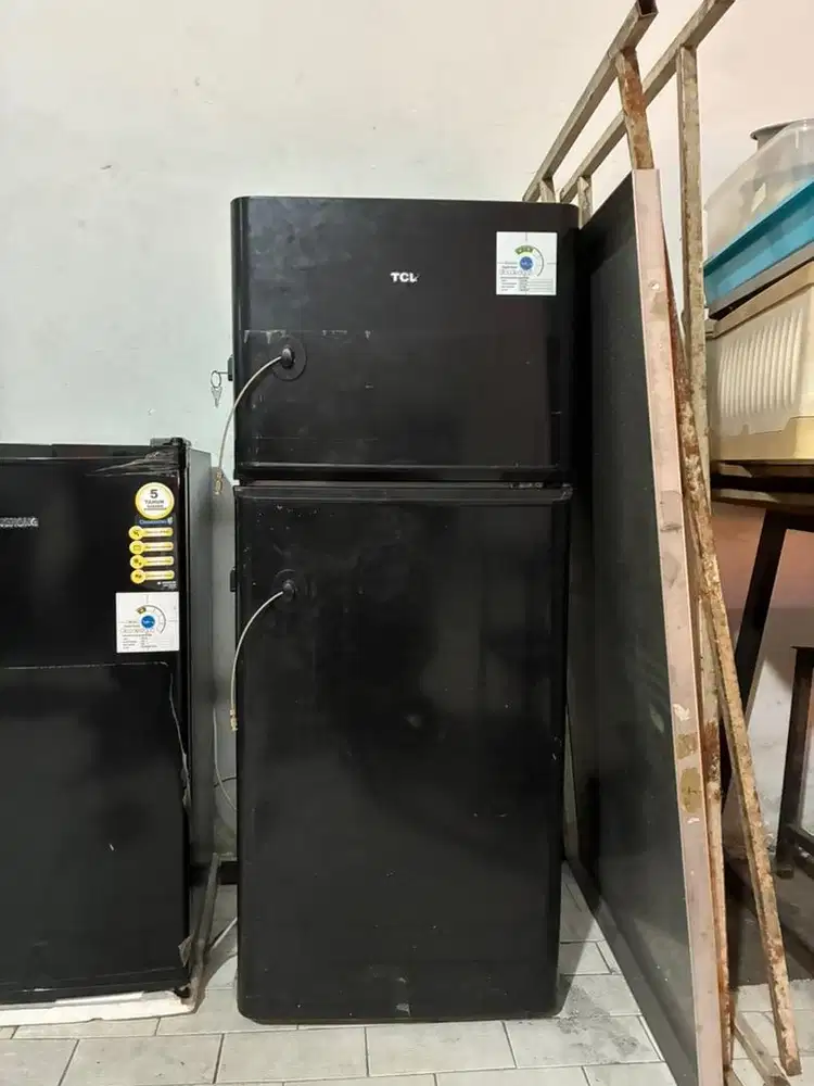 Jual Kulkas Bekas TCL 2 Pintu