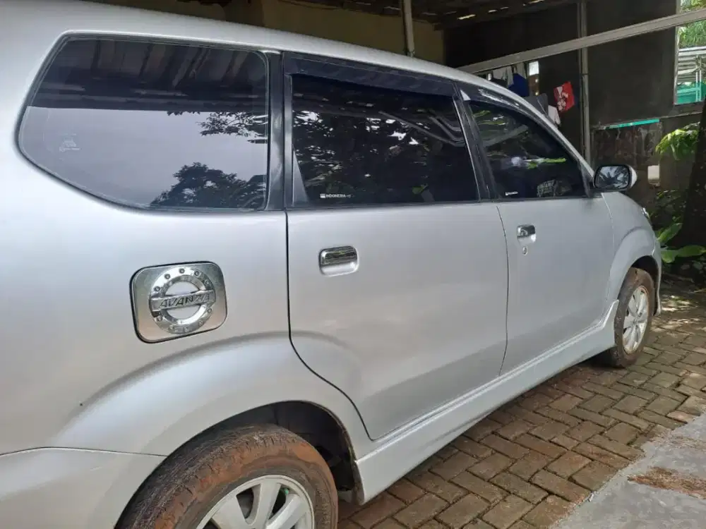 Toyota Avanza S