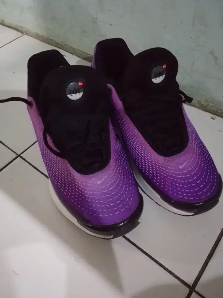 Nike Dn Air Max size(40-41) (mines box)