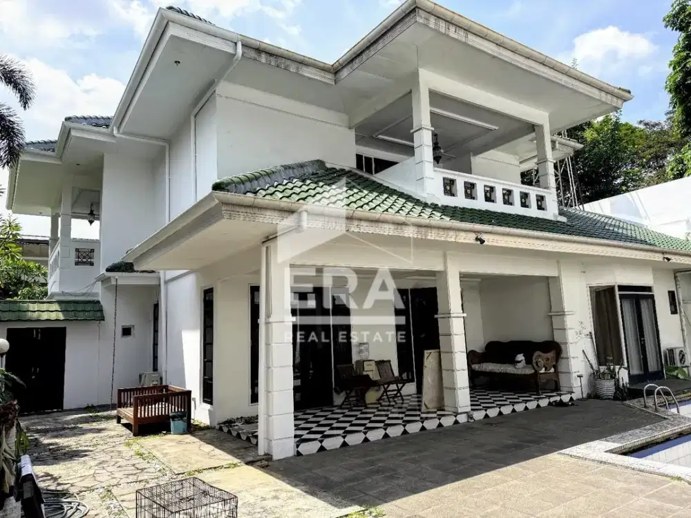 Di Jual Rumah Cantik 2 Lantai Di Kemang Jakarta Selatan