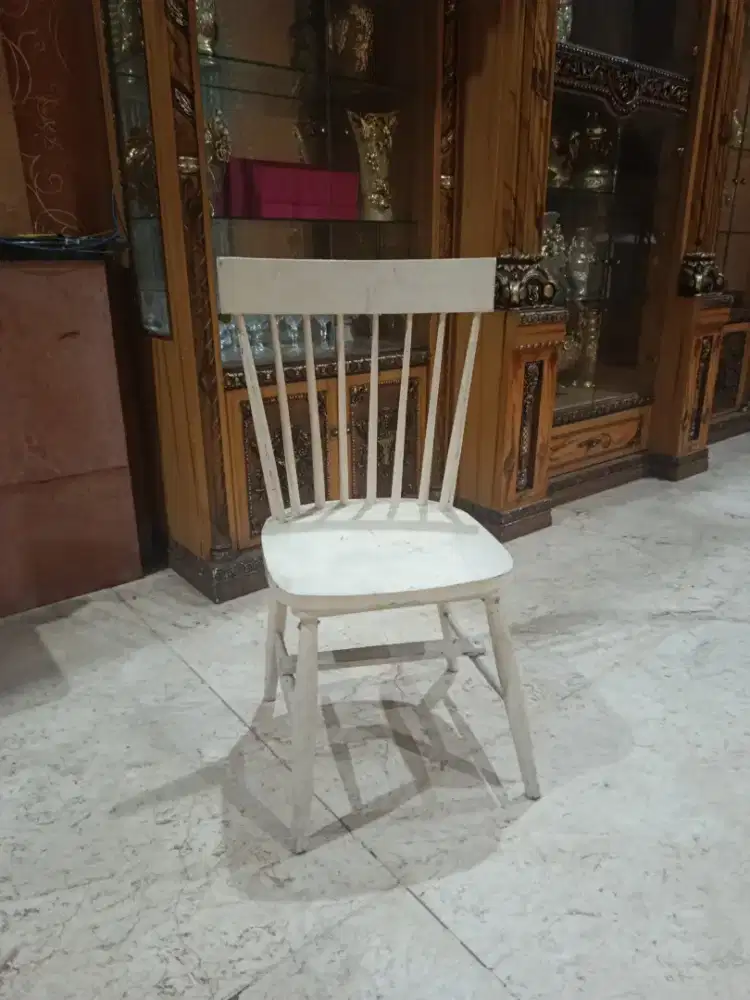 KURSI MAKAN KAYU PUTIH