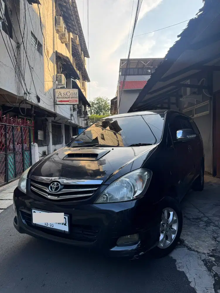 Kijang Innova 2.0 G M/T