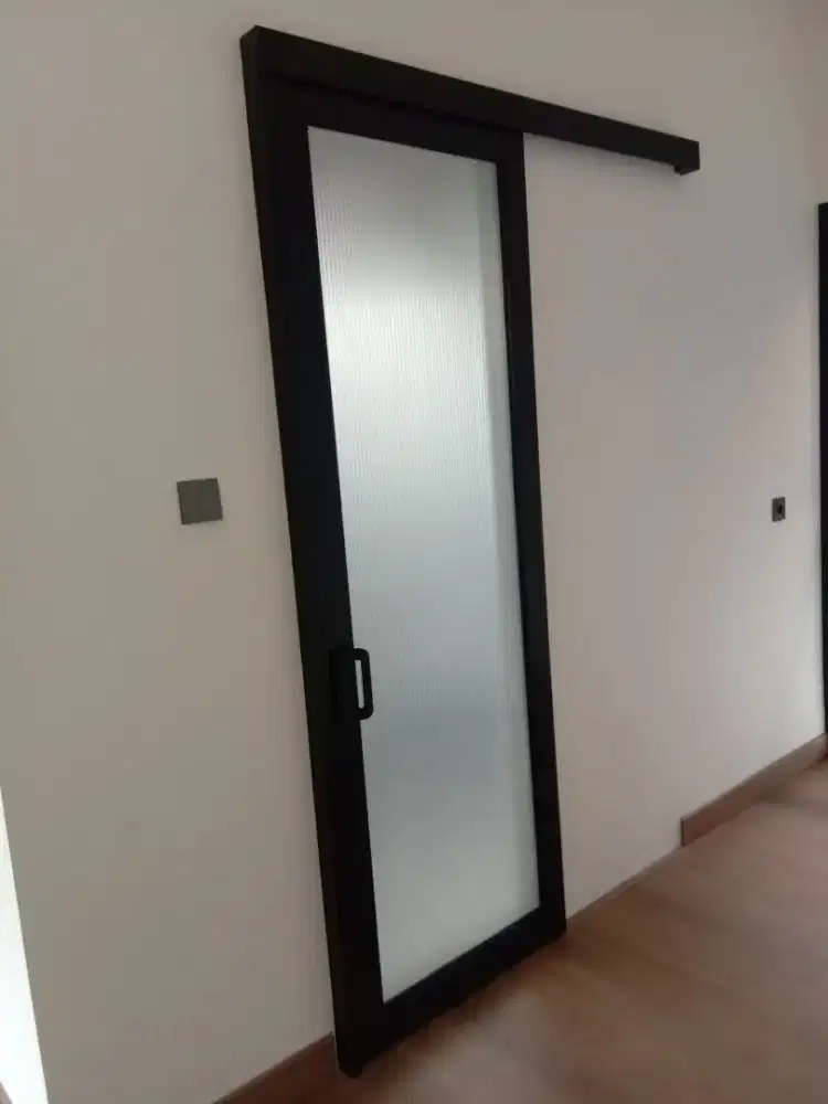 Pintu kaca sliding T210cm L9pcm harga 1 set lengkap 2,3 jt/ terpasang