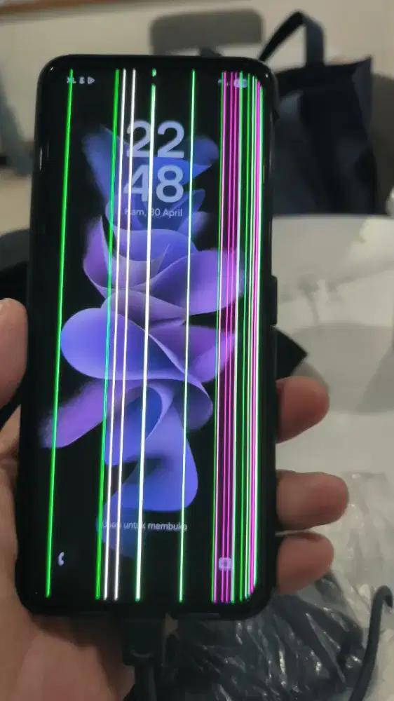 Samsung flip 3 ram 8/128 sein  ex