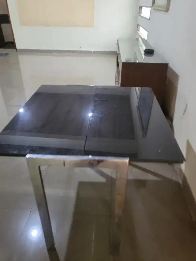 DIJUAL MEJA MAKAN LIPAT INFORMA + 2KURSI