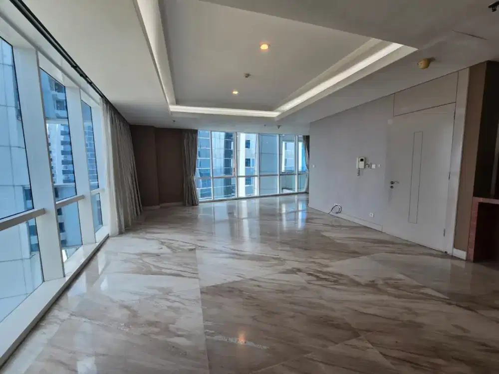 Disewa Apartemen Regatta Pantai Mutiara 3 bedroom semi furnished