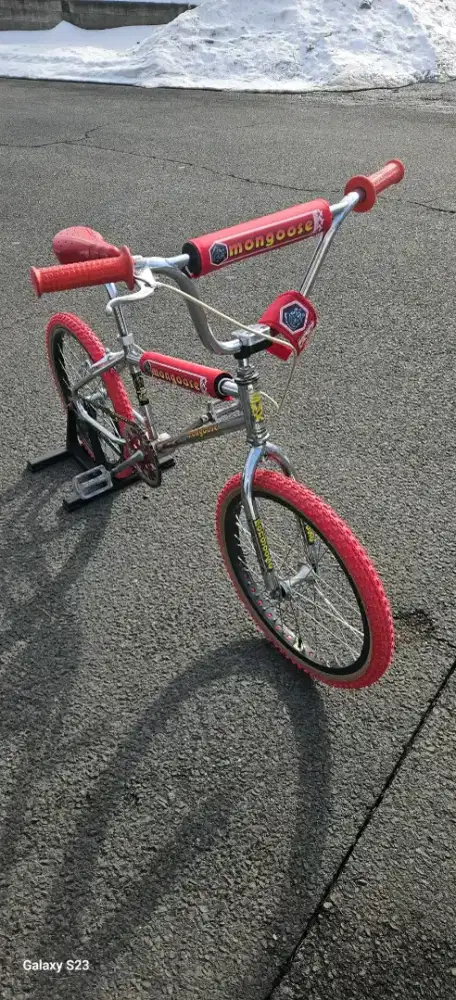 BMX   Mongoose Supergoose