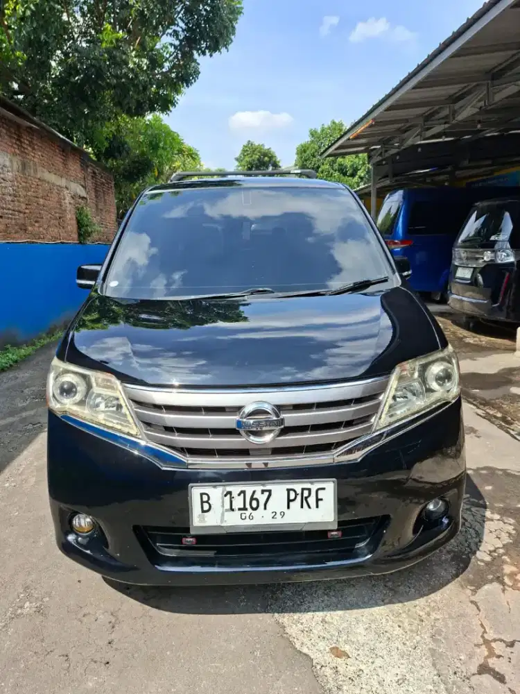 Nissan Serena c26 type X tahun 2013