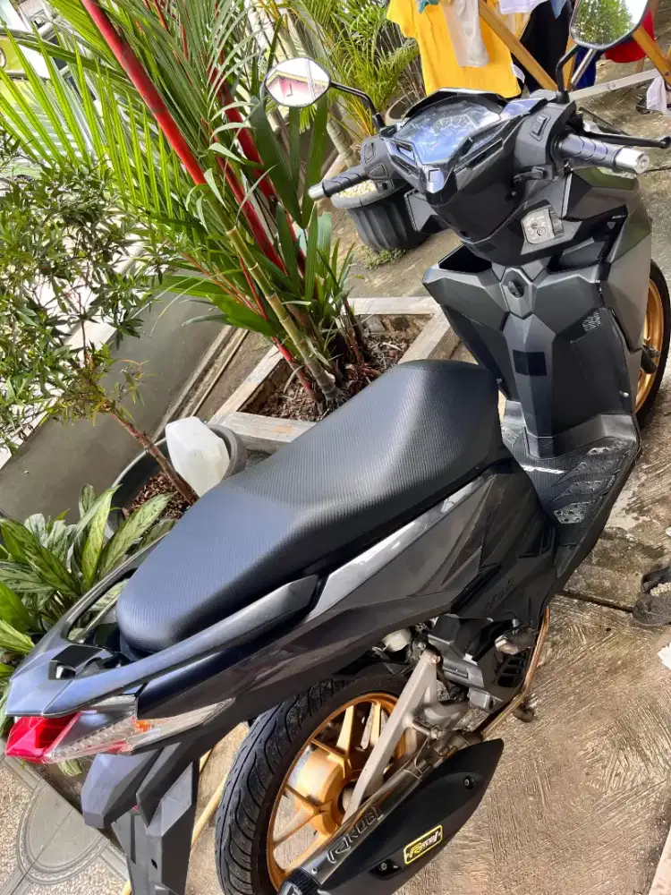 New vario 125 cbs iss