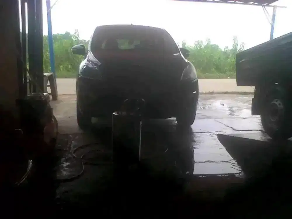 Assalamualaikum Saya sedang mencari pekerjaan sopir pribadi