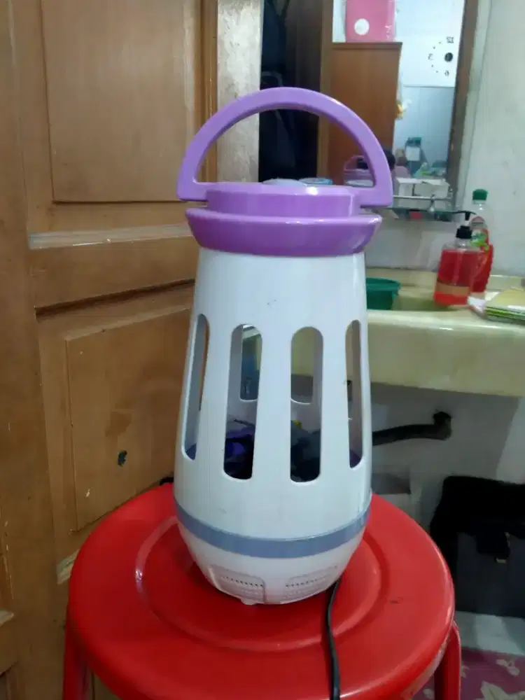 Alat penghisap nyamuk listrik