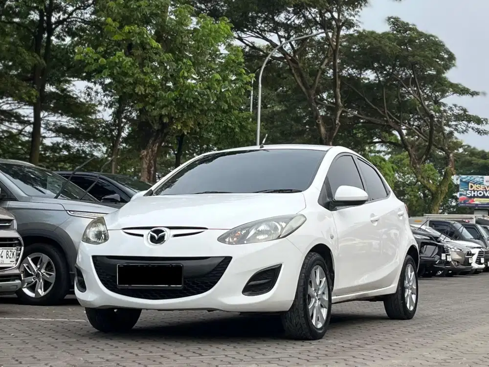 [ TERAWAT ] MAZDA 2 V 1.5 AT MATIC 2012 PUTIH