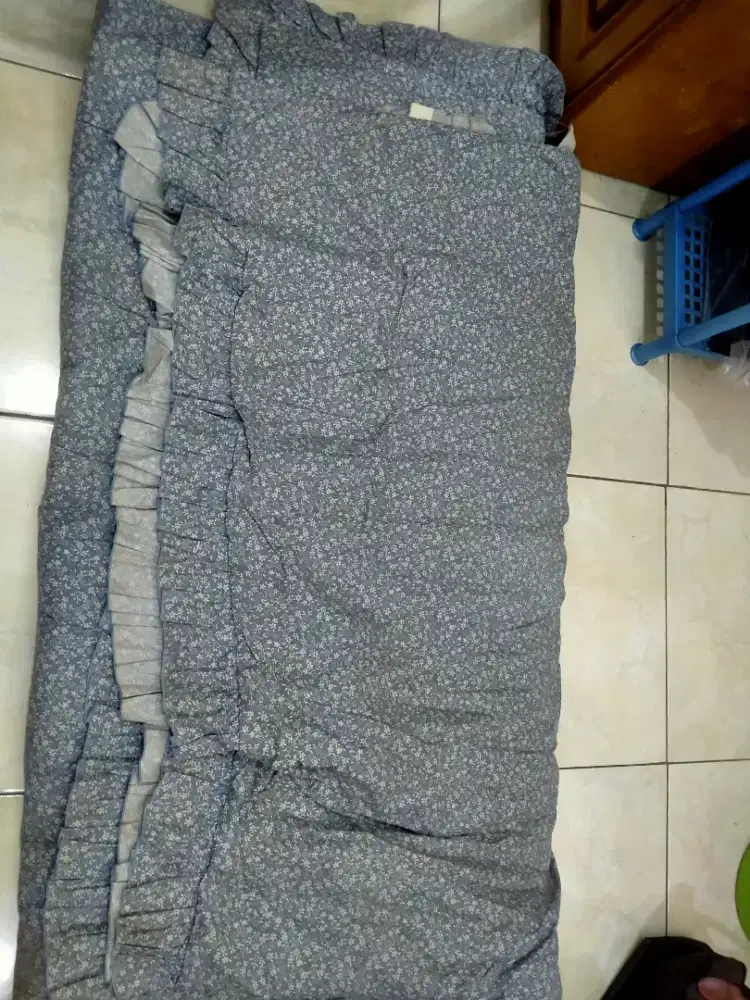 Bed Cover ukuran besar dan tebal