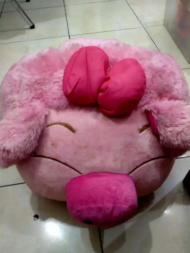 Boneka Besar bentuk sandal import